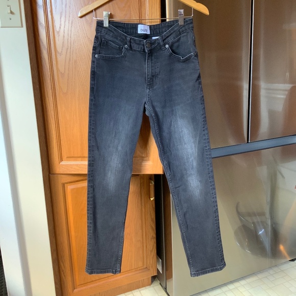 DU/ER Women's Performance Denim Girlfriend Jeans - Picture 5 of 14